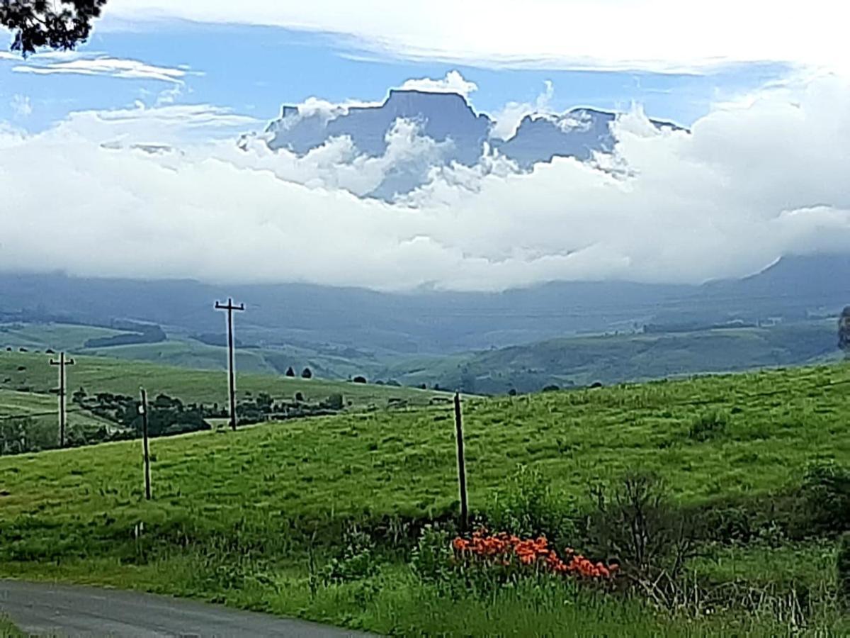 BergviewMisty Peaks Cloudlands别墅 外观 照片